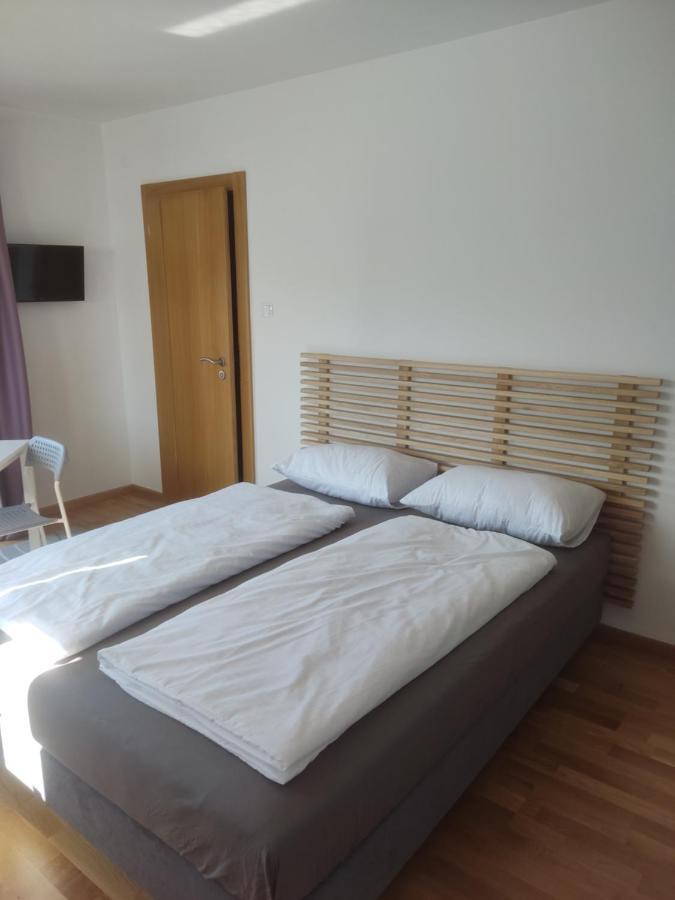Władysławowo Zara Pokoje Goscinne Oraz Domek Zara Nowosc מראה חיצוני תמונה